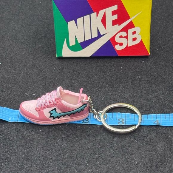 Kids Pink Keychain Shoe - Picture 6 of 9